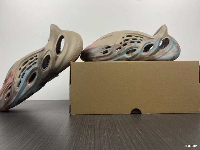 Runner Foam GY3969 Yeezy Adidas 0808